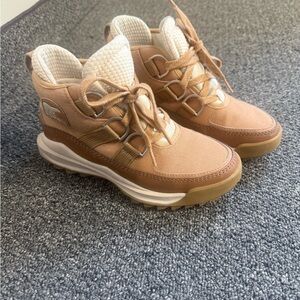 Sorel Women's Tan ONA RMX Boots